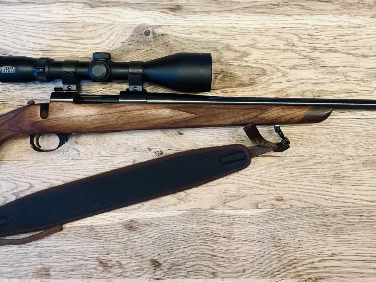 Billede 1 - Howa 1500 .223 Rem – til råvildt og regulering
