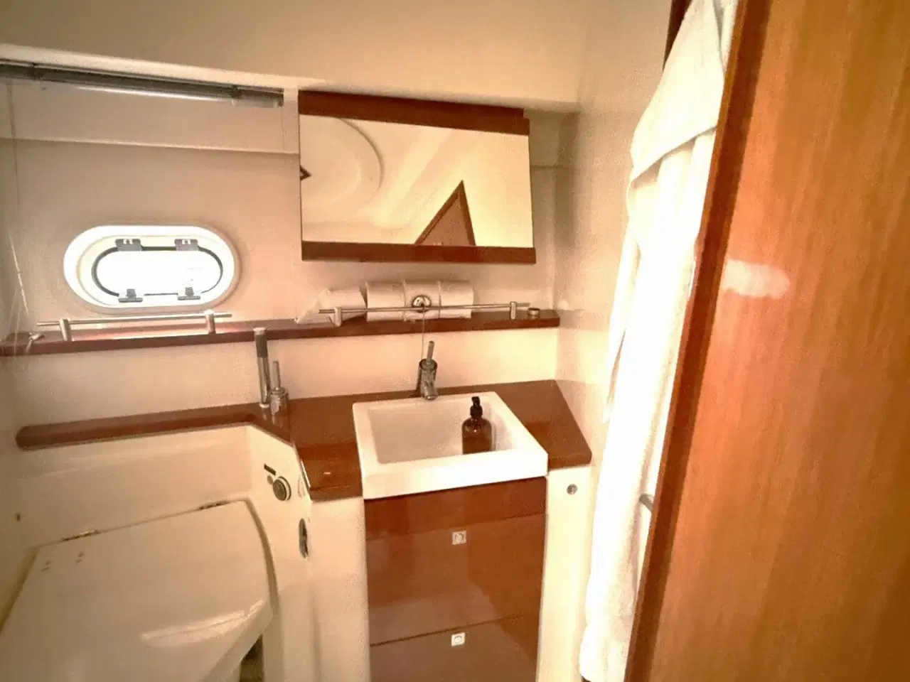 Billede 41 - Prestige 42S - Twin Volvo Penta IPS500/Udstyr