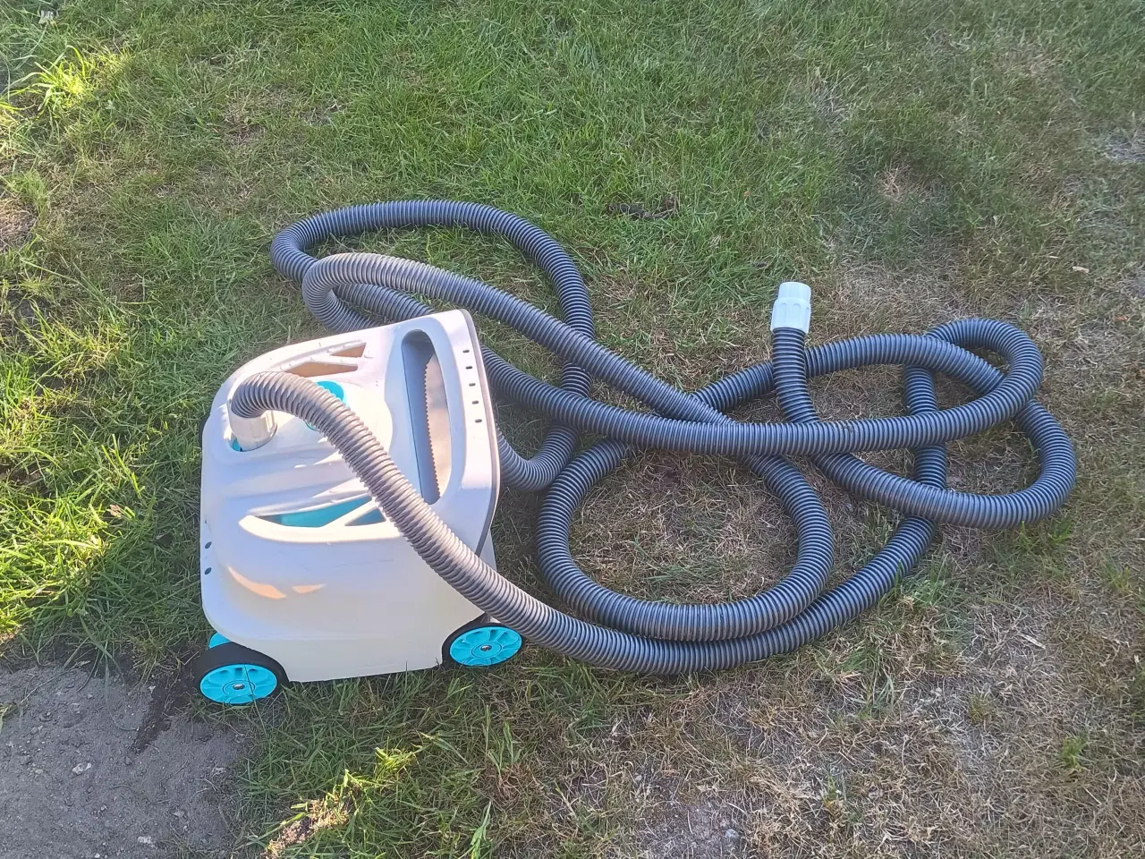 Billede 1 - Pool støv suger intex