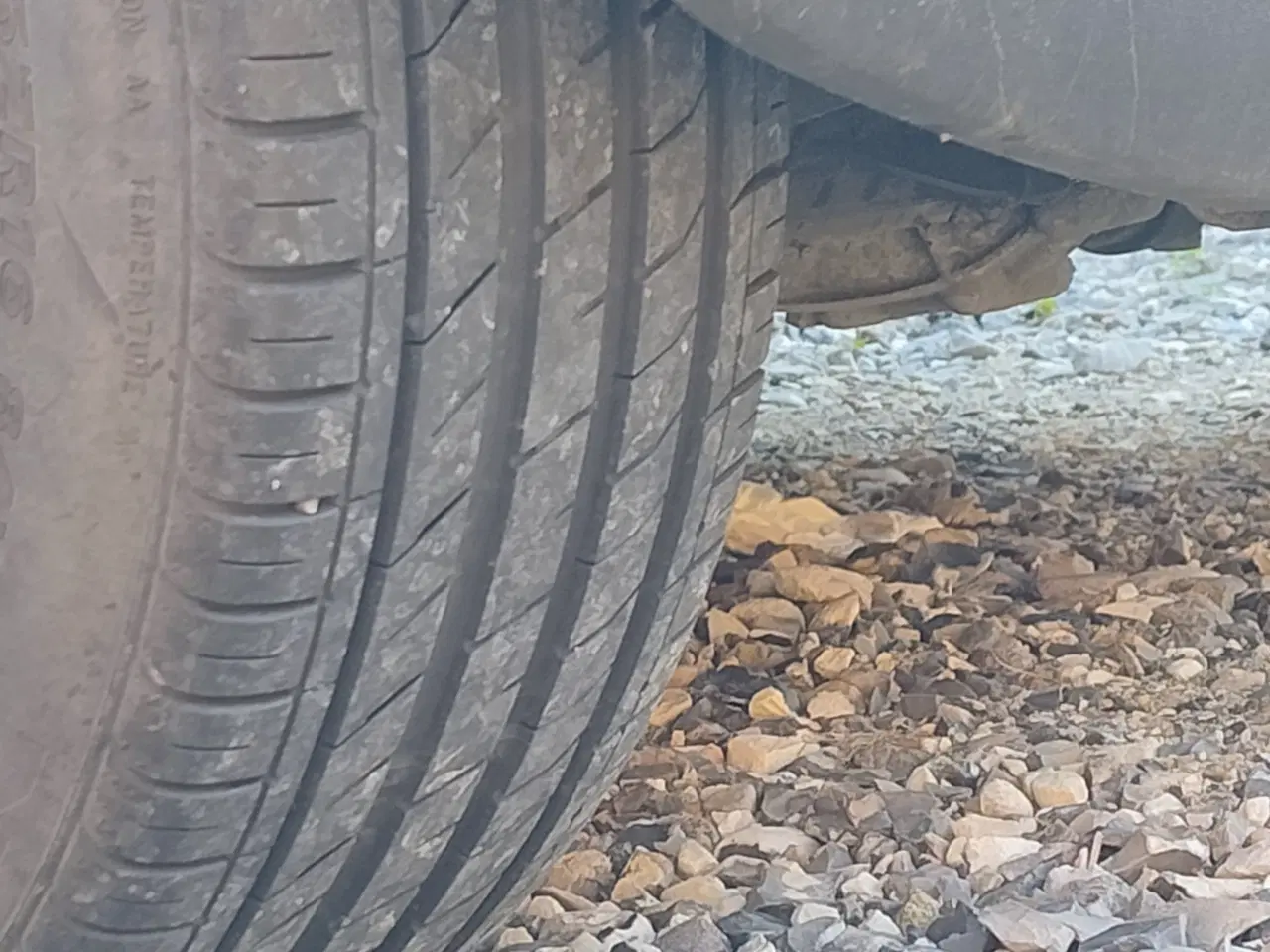 Billede 3 - 4 sommerdæk (lavprofil) på fælge til Smart ForTwo 
