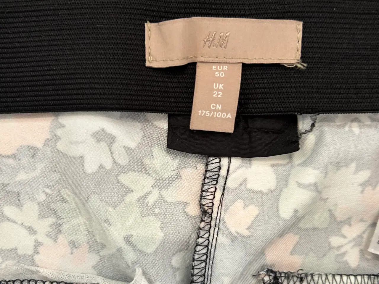 Billede 2 - H&M bukser i str. 50