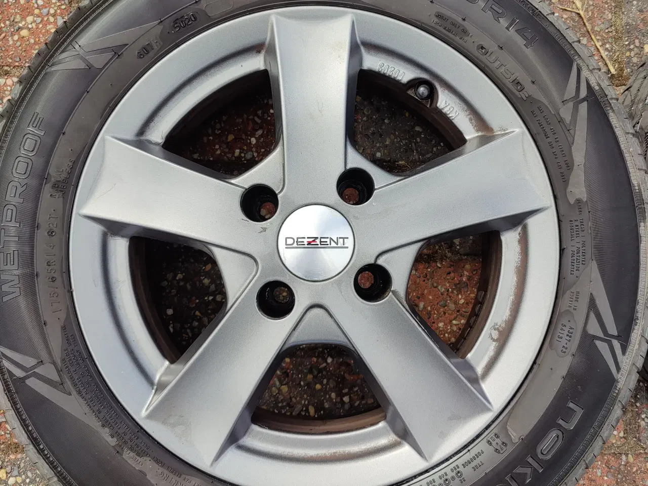 Billede 2 - 4 stk Nokian Wetproof sommerdæk på Dezent-alufælge