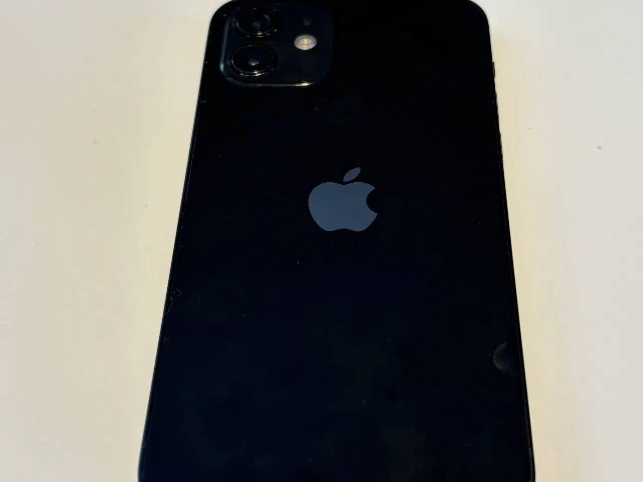 Billede 3 - Iphone 12 128GB sort