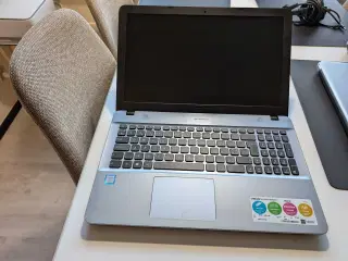 Asus R541u bærbar computer