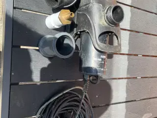 Bassin pumpe sælges 