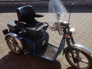 Trilet handicap knallert 125cc 4 takts honda 