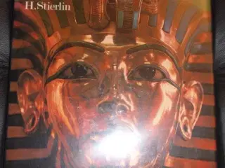 World of the Pharaohs by Henri Stierlin